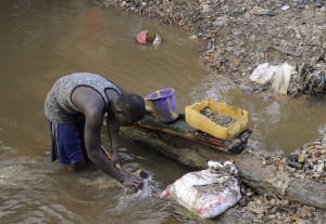 un-chercheur-d-or-illegal-au-liberia