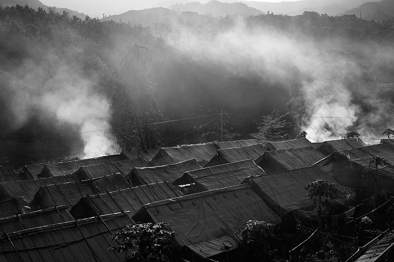 En plein pourparlers de paix et malgré les appels de la communauté internationale, l’armée birmane intensifie ses attaques dans l’État Kachin