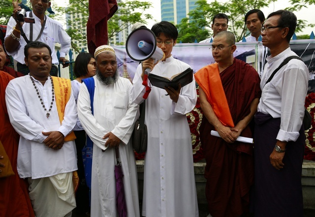 Liberté de croyance et de religion menacée : 80 organisations appellent le gouvernement birman à abandonner son projet de loi
