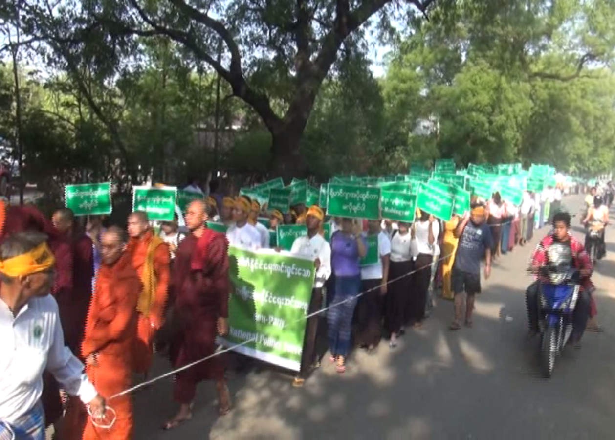 Un moine de Ma Ba Tha dénonce une manifestation anti-rohingya en Birmanie